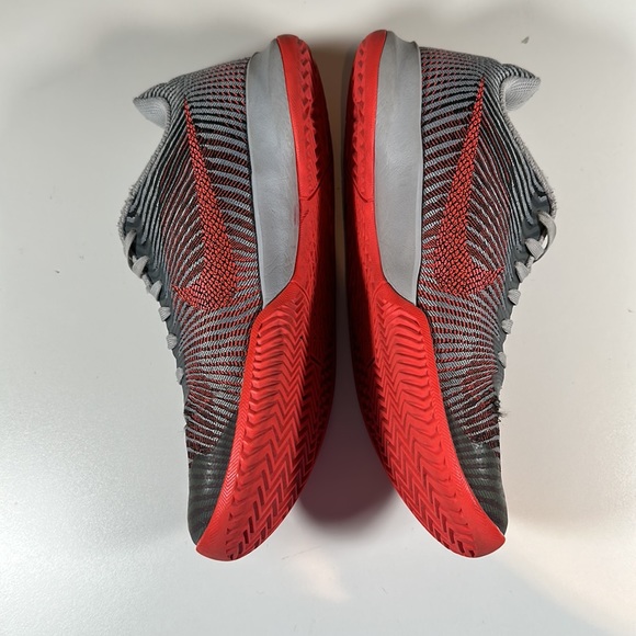 Nike Kobe KB Mentality 2 Crimson Wolf Grey Men’s Size 8 Sneakers 818952-004 - Picture 9 of 11